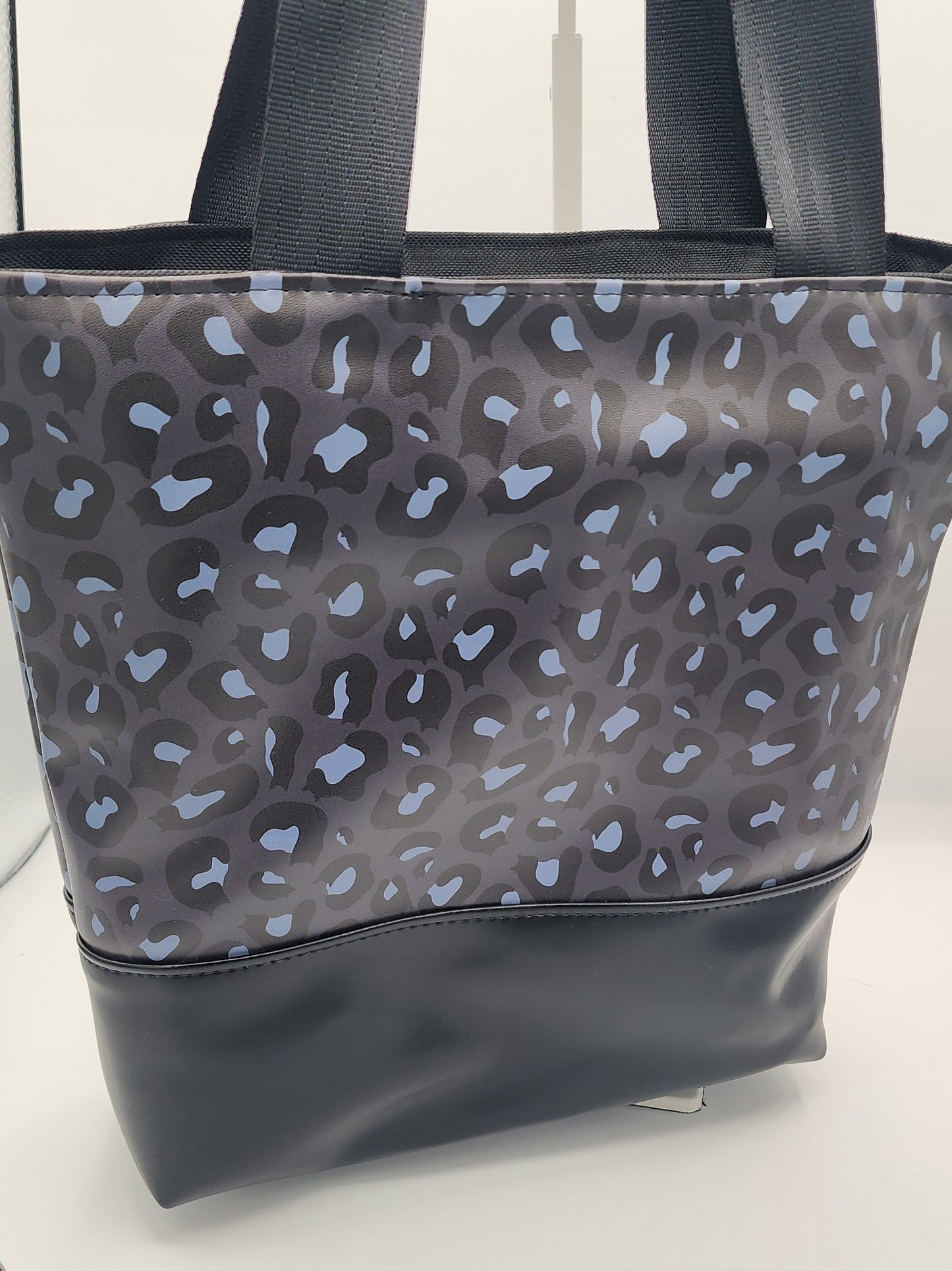 Tuesday Tote - Cat Leopard Dark Grey (Vinyl)