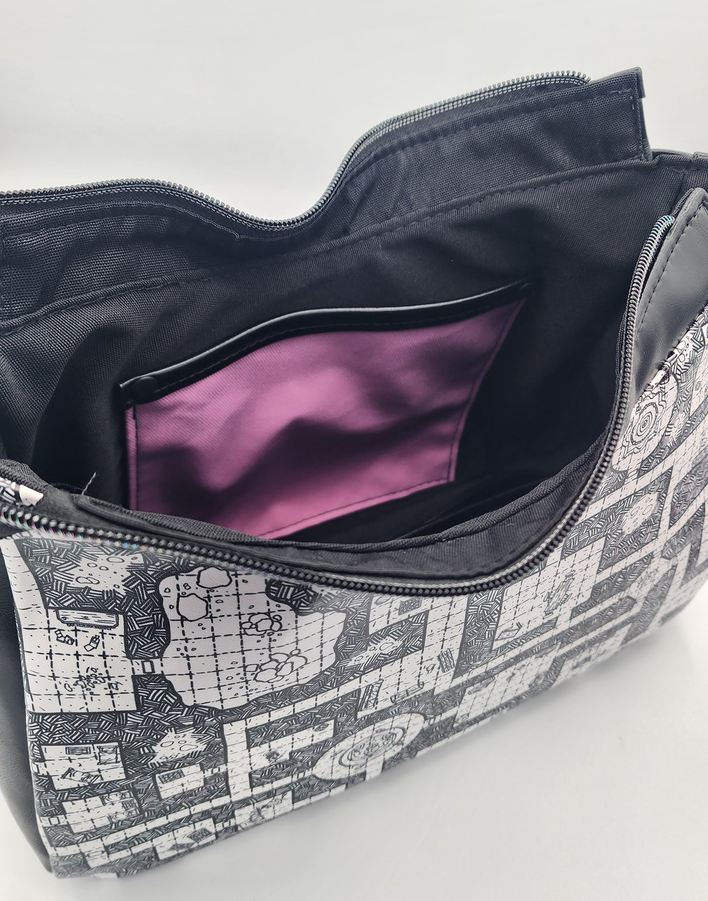 Annabella Crossbody - Dungeon and Dragons