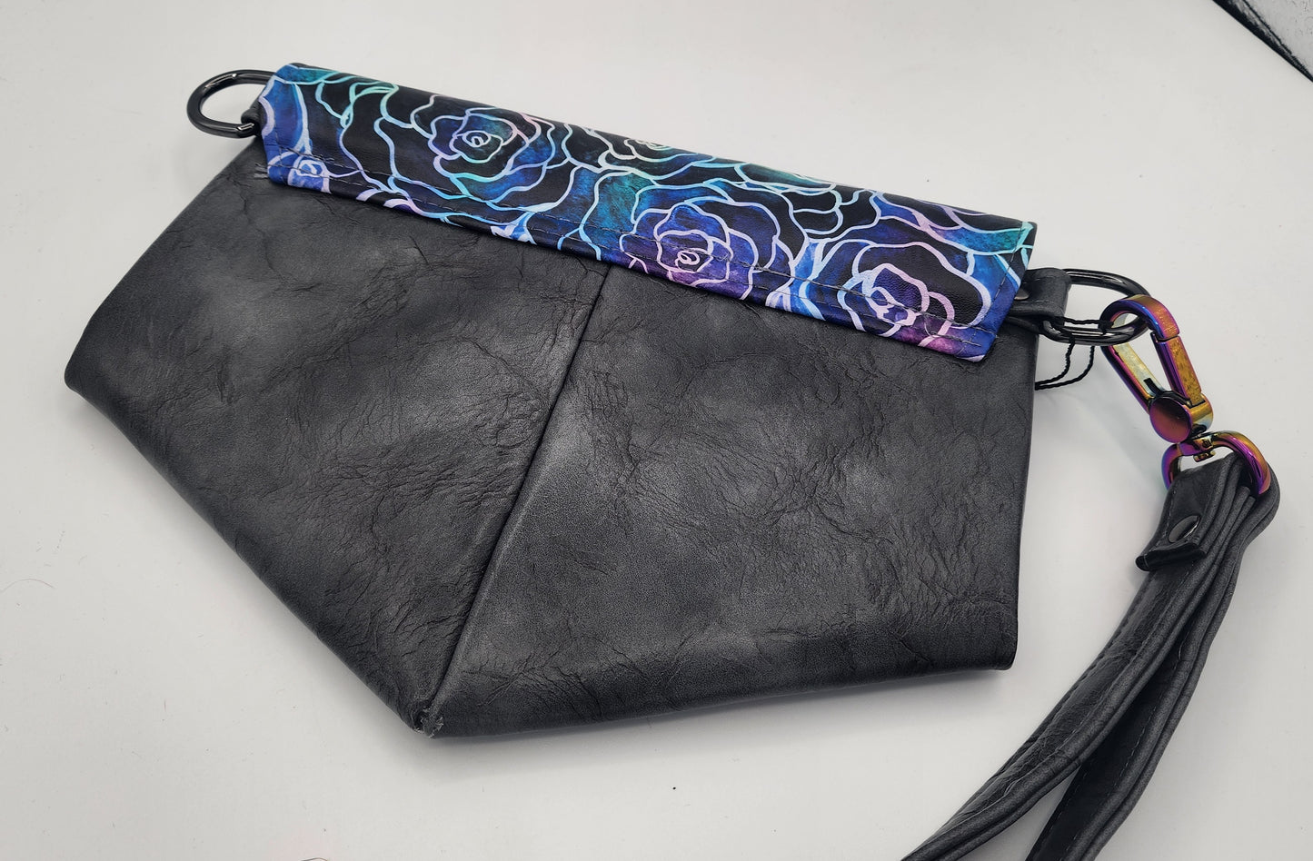 Skye Wristlet Large - Floral with Grey Accent
